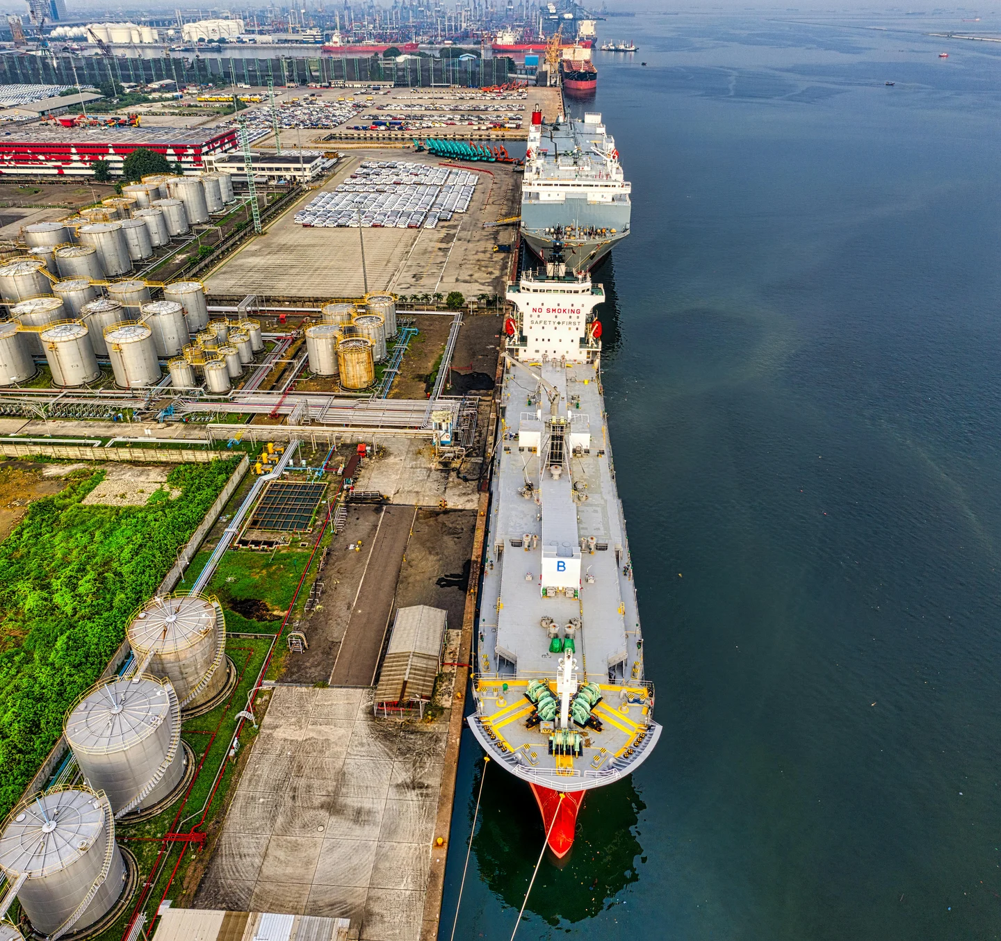 Iran deal optimism obliterates the Hormuz premium — WTI crashes 5.6% to $88.68, gold breaks below $4,500