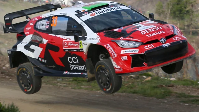 Elfyn Evans' Toyota GR Yaris airborne at Rally de Portugal 2026