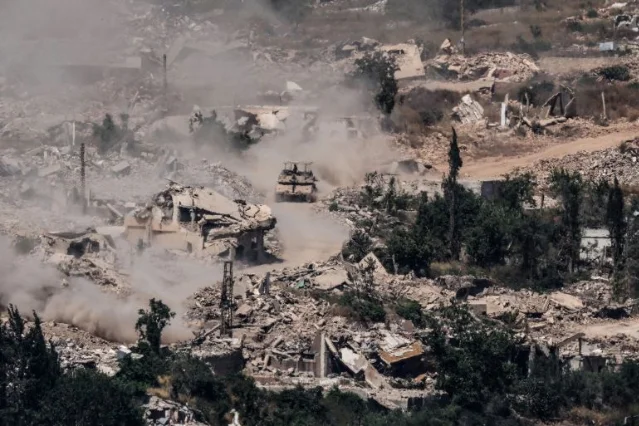 Israeli tanks near southern Lebanon