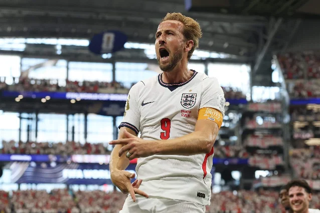 Harry Kane celebrates his brace in England's 4-2 win over Croatia at AT&amp;T Stadium, Dallas