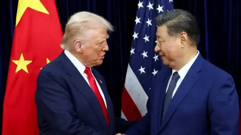 外网媒体速报丨峰会全日复盘:台湾警告震场,贸易框架落地,两份通稿讲了两个故事