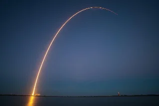 马斯克动态简报｜Tesla Q1 财报超预期，Optimus 量产倒计时，SpaceX 豪掷 600 亿押注 Grok