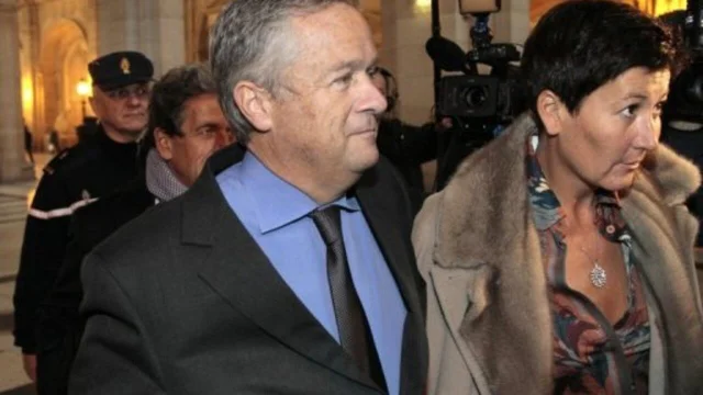 Jean-Marie Messier arrives at Paris court for trial, January 2011