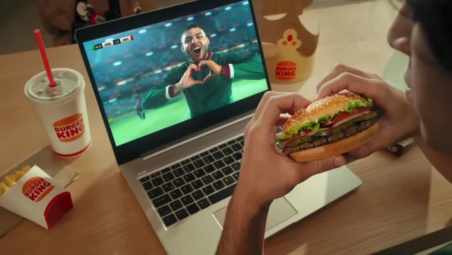 汉堡王 Love or Whopper 广告片画面