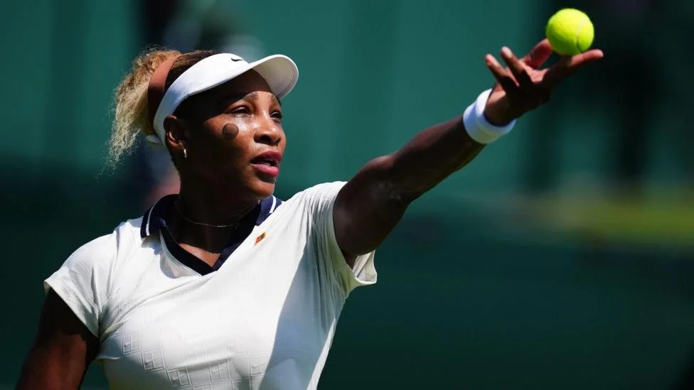 Wimbledon opens after chaotic grass week
