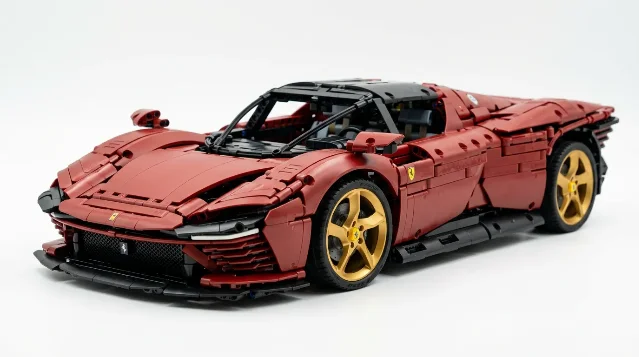 LEGO Technic Ferrari Daytona SP3 (42143) in dark red with gold wheels
