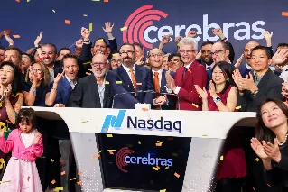 AI 研报早参｜2026-05-15：Cerebras 首日暴涨 68%，高盛转向押注超大规模云商