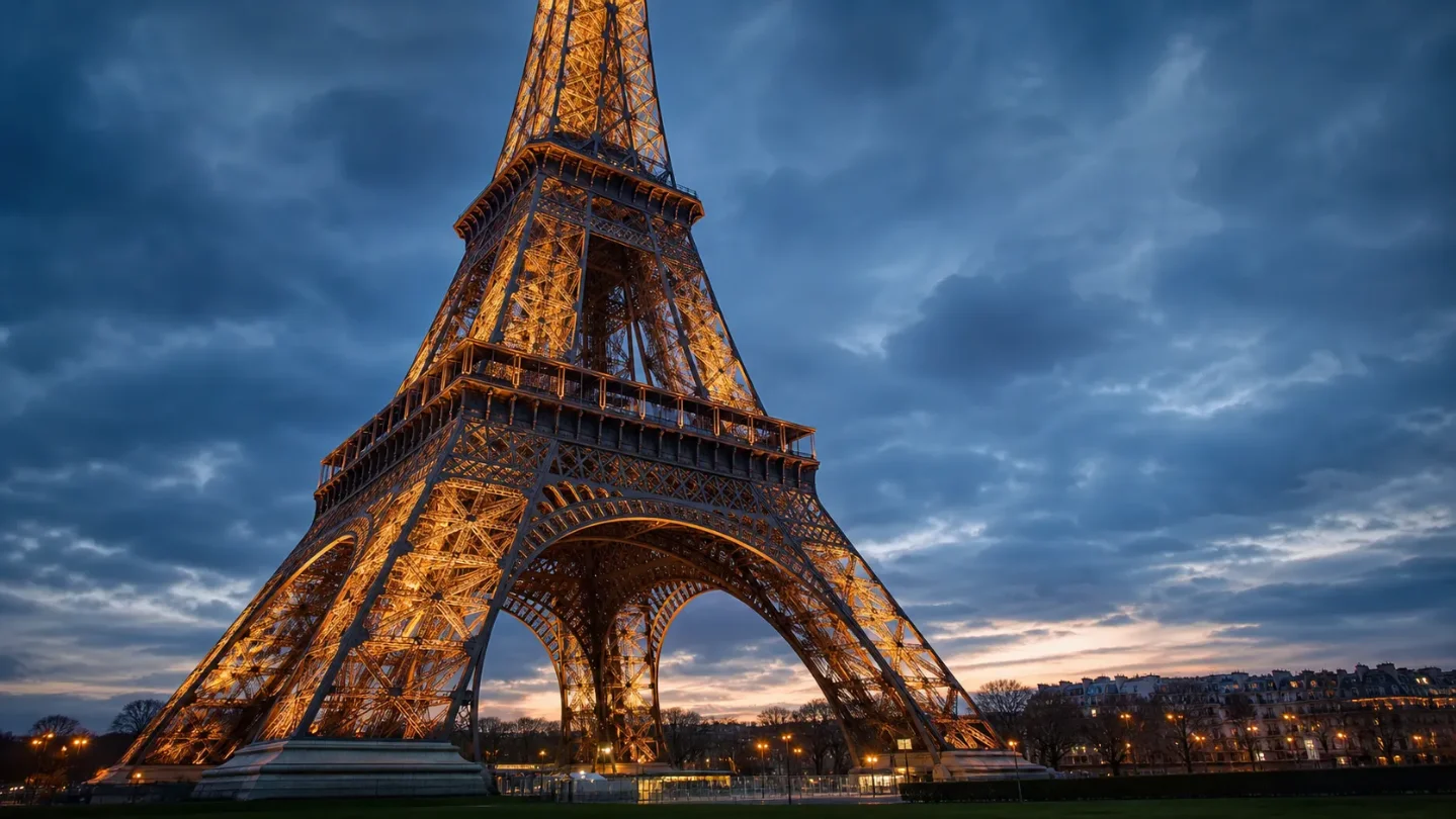 Eiffel Tower: how a temporary exhibit made wind the design brief