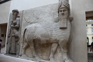 The guardian of Dur-Sharrukin: 2,700 years in the life of a bull