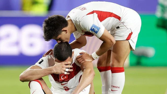 Merih Demiral reacts after Türkiye's defeat