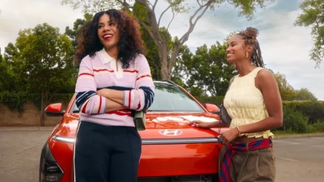 Regina Hall 与 Hyundai Kona campaign 场景