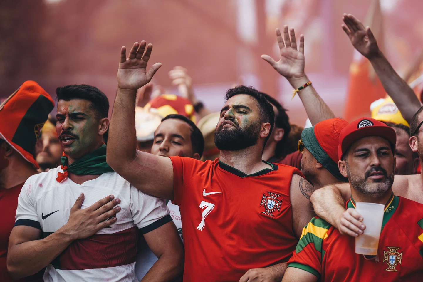 The June 16 meme board: runaway balls, ad breaks, and Cabo Verde chaos