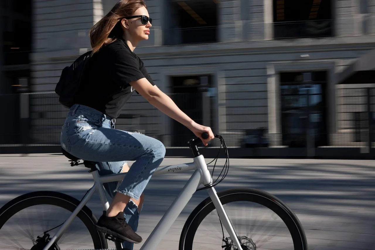 Day 10: Step-through or step-over — which frame shape is right for you?